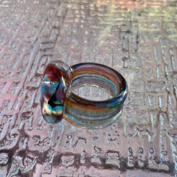 Multicolored Art Glass Abstract Pattern Cocktail Statement Ring Sz 8 - Picture 3 of 6
